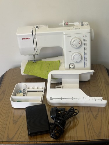 Janome 725 sewing machine with - 725,