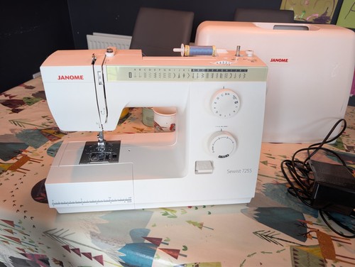 Janome sewist 725s sewing