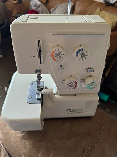 Janome mylock 134d - janome, electric